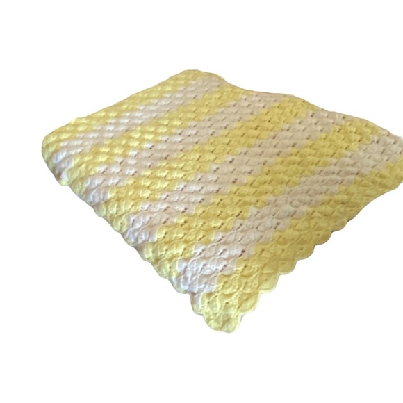 Vintage 70s Yellow & White striped crochet can be a throw / baby blanket - Picture 1 of 6